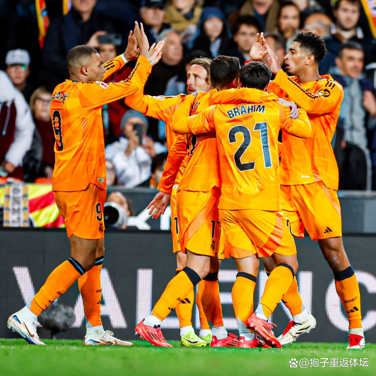 IM电竞 - 皇家马德里发布备战花絮；今夜单刀错失；葡超任务艰巨；团队化学反应显著